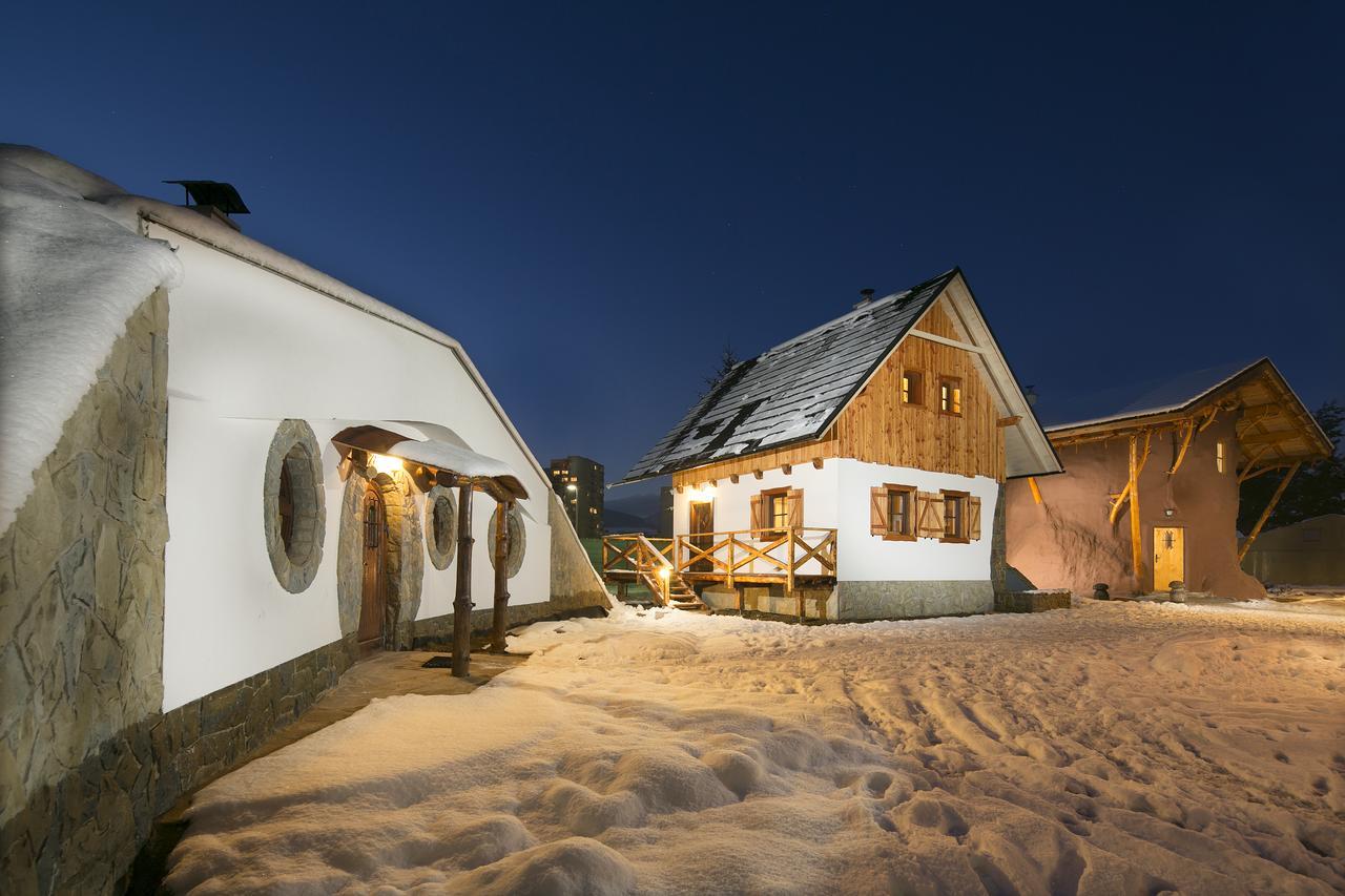 Rozprávková dedinka Villa Dolny Kubin Esterno foto