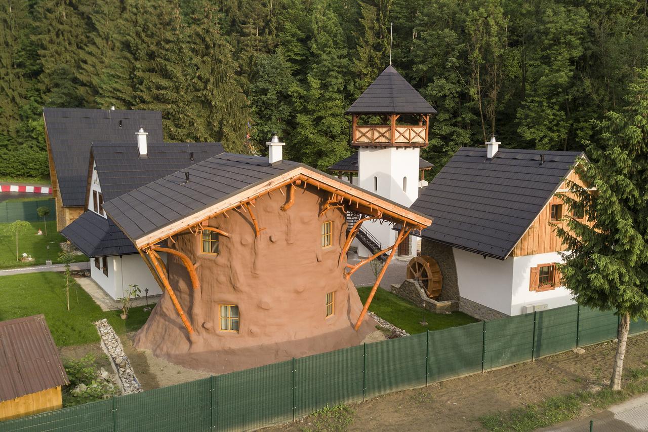 Rozprávková dedinka Villa Dolny Kubin Esterno foto