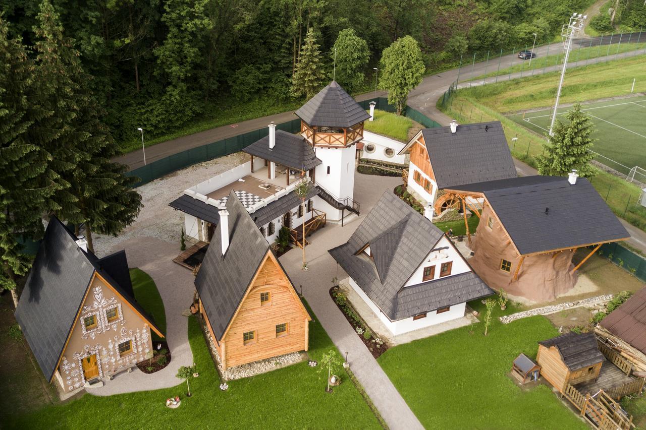 Rozprávková dedinka Villa Dolny Kubin Esterno foto